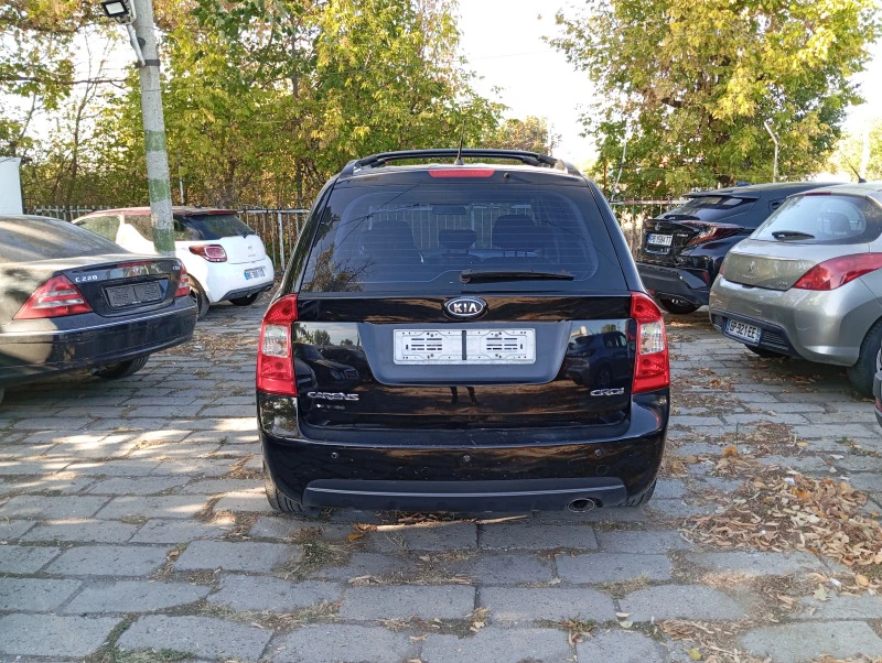 Kia Carens 2.0crdi Автоматик, снимка 4 - Автомобили и джипове - 42499129