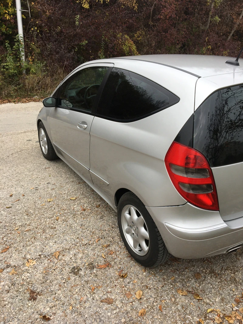 Mercedes-Benz A 180, снимка 7 - Автомобили и джипове - 46573654