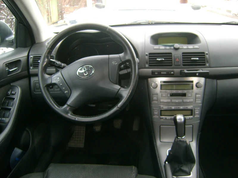 Toyota Avensis 2.0d, снимка 8 - Автомобили и джипове - 48658998