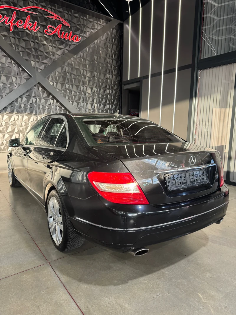 Mercedes-Benz C 320 4 MATIC * LED * , снимка 3 - Автомобили и джипове - 52079032
