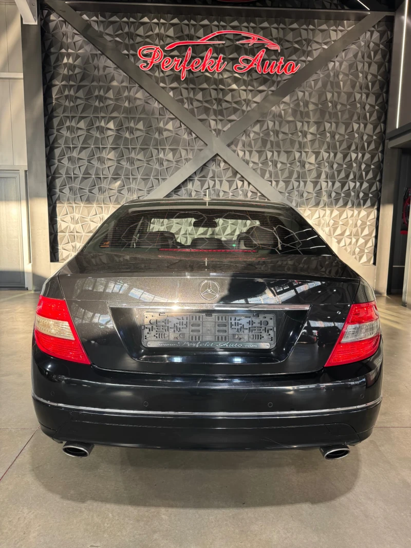 Mercedes-Benz C 320 4 MATIC * LED * , снимка 4 - Автомобили и джипове - 52079032