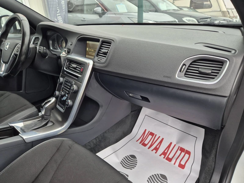 Volvo V60 2.0D-163кс-AUTOMATIC-FACE LIFT, снимка 11 - Автомобили и джипове - 52891599