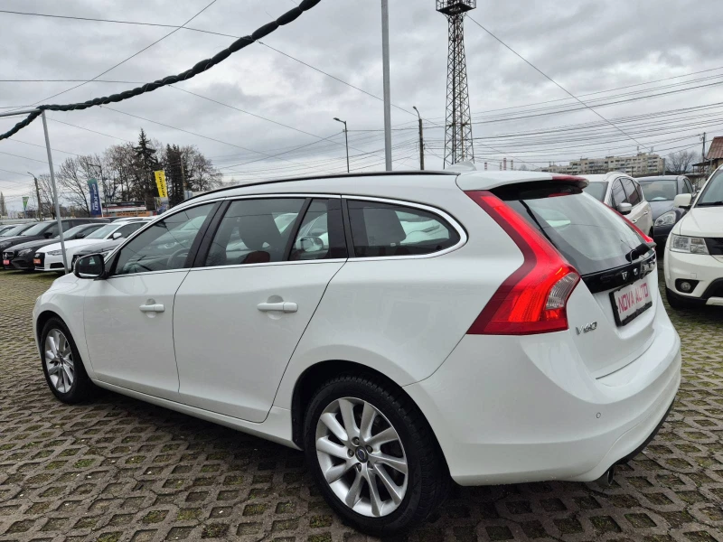 Volvo V60 2.0D-163кс-AUTOMATIC-FACE LIFT, снимка 2 - Автомобили и джипове - 52891599
