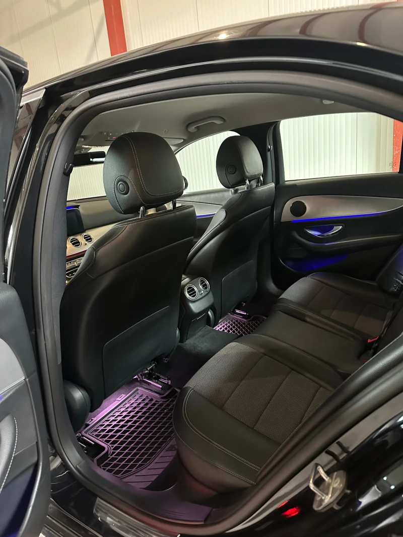 Mercedes-Benz E 200, снимка 10 - Автомобили и джипове - 53492046