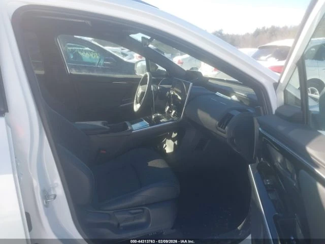 Toyota bZ4X XLE AWD, снимка 5 - Автомобили и джипове - 54471802