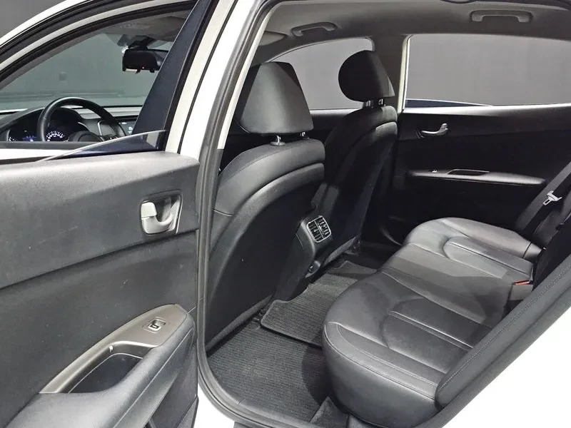 Kia K5  2.0 Lpi Luxury, снимка 12 - Автомобили и джипове - 55736367