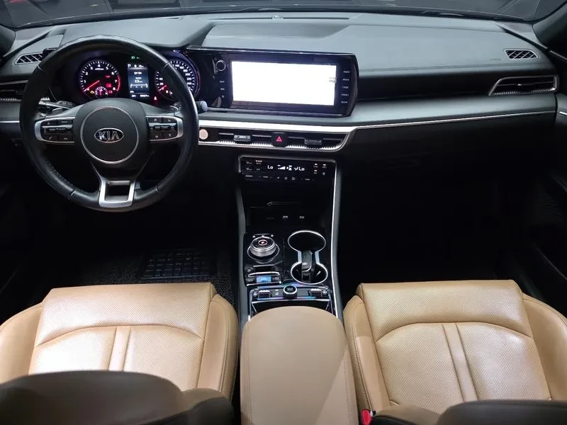 Kia K5 2.0 Prestige, снимка 7 - Автомобили и джипове - 55739444