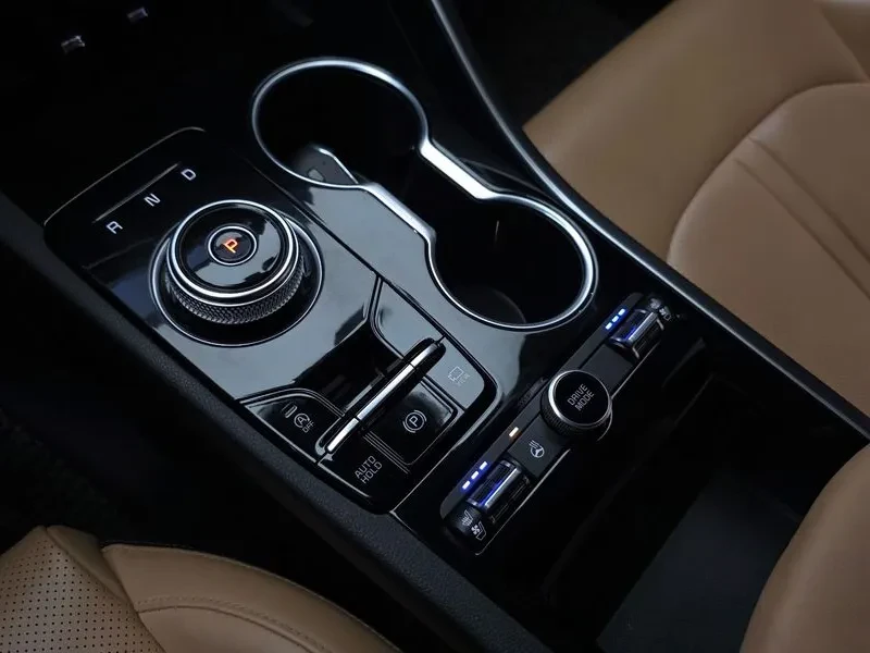 Kia K5 2.0 Prestige, снимка 9 - Автомобили и джипове - 55739444