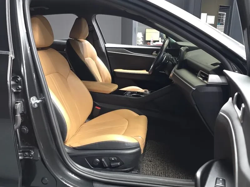 Kia K5 2.0 Prestige, снимка 11 - Автомобили и джипове - 55739444