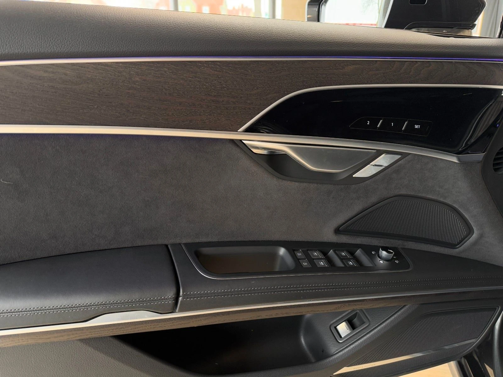 Audi A8 55 TFSI/ QUATTRO/ S-LINE/ B&O/MATRIX/ 360/HEAD UP/ - изображение 8