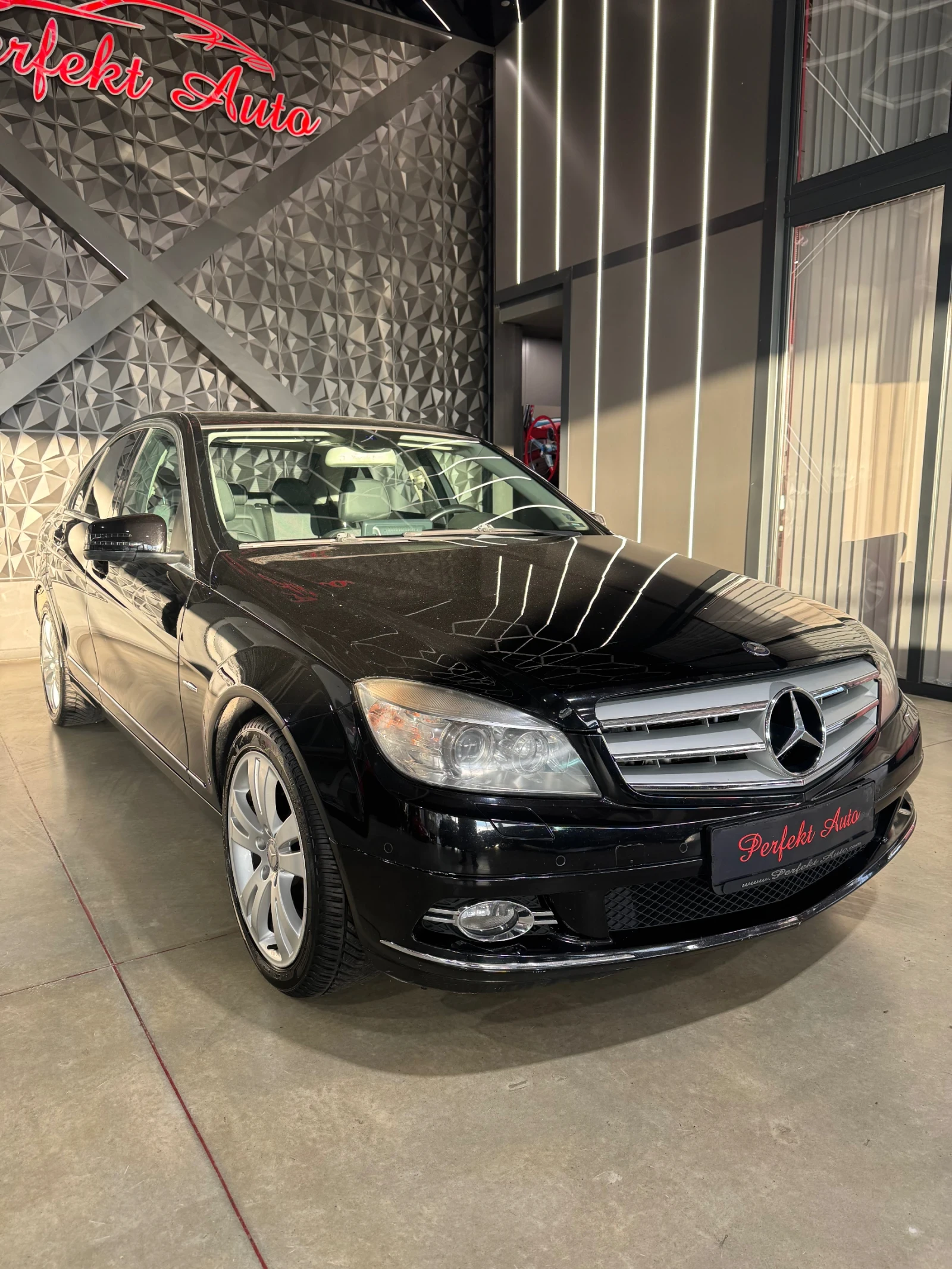 Mercedes-Benz C 320 4 MATIC * LED *  | Mobile.bg   1