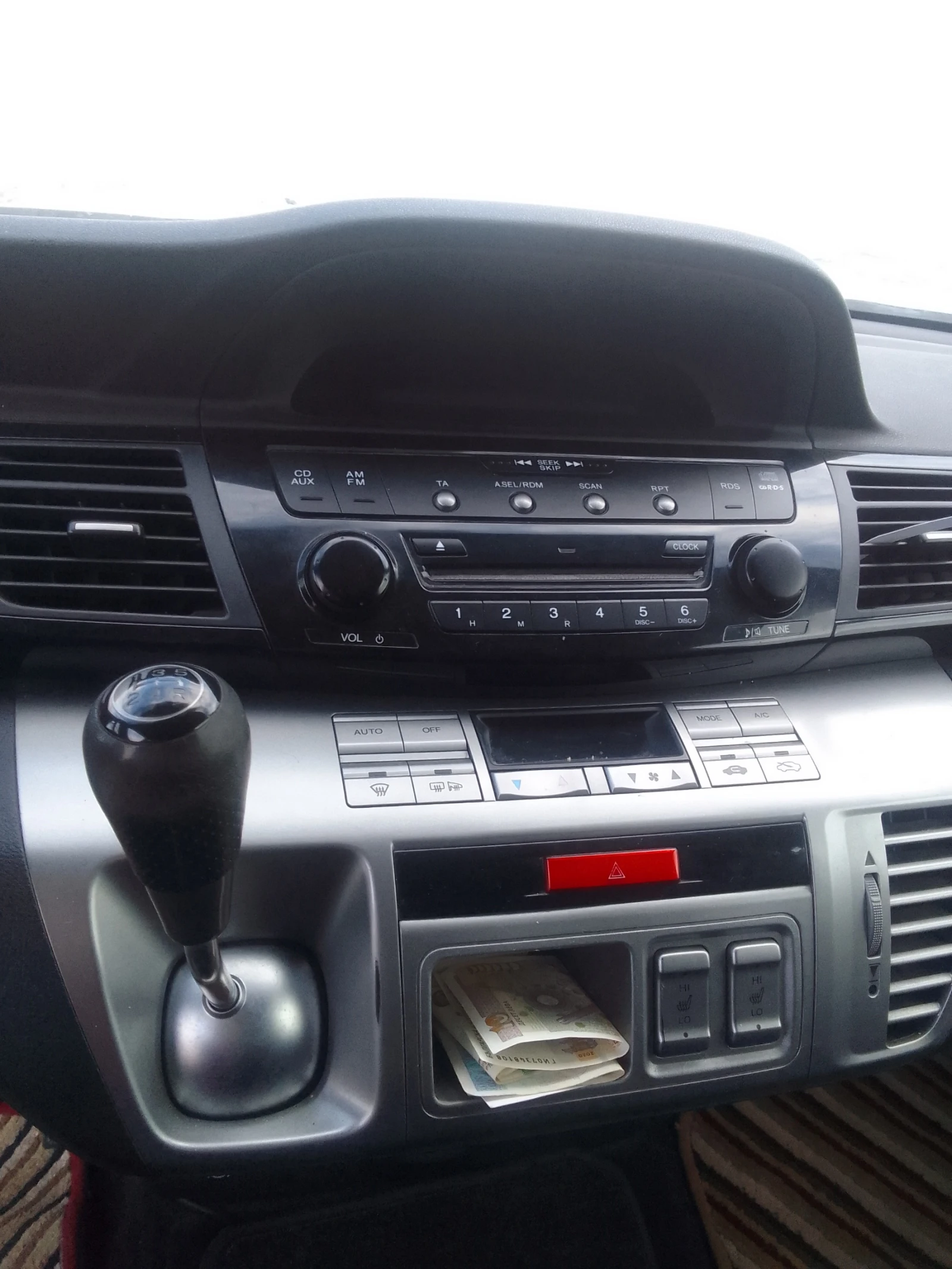 Honda Fr-v  - изображение 7