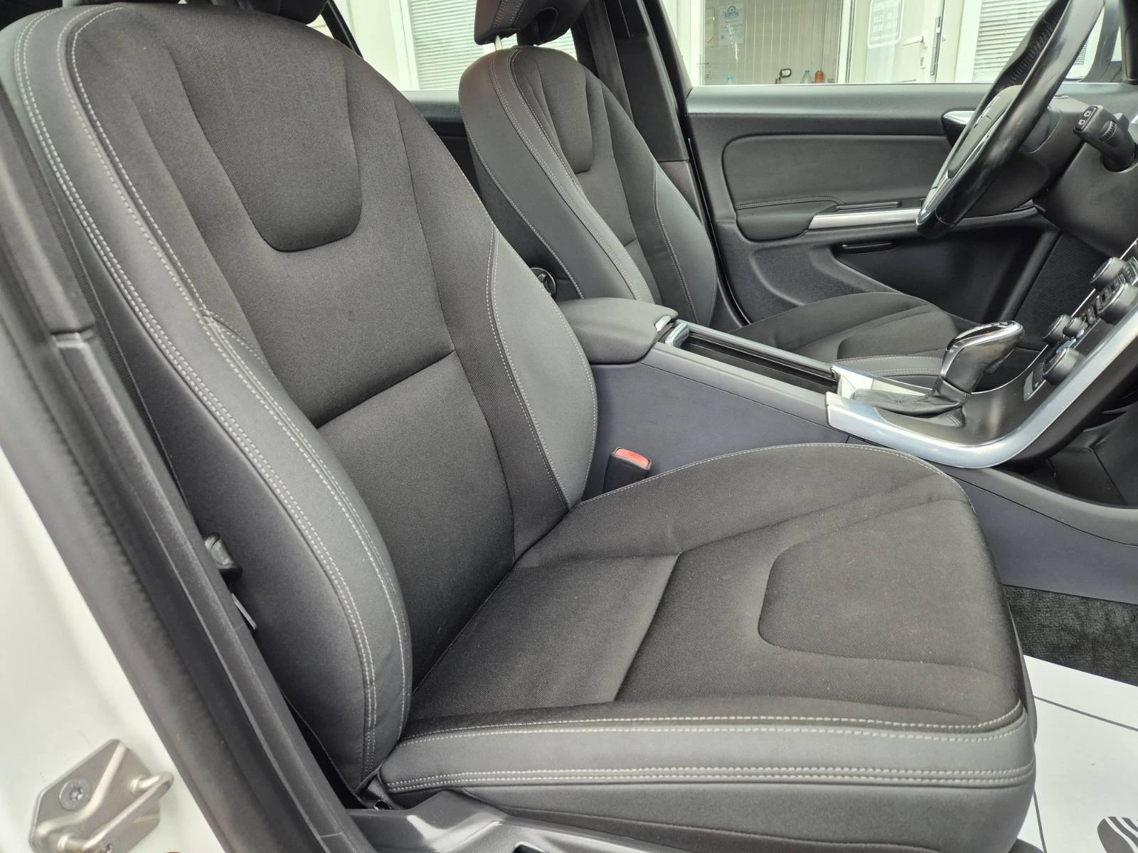 Volvo V60 2.0D-163��-AUTOMATIC-FACE LIFT | Mobile.bg � ����������� 12