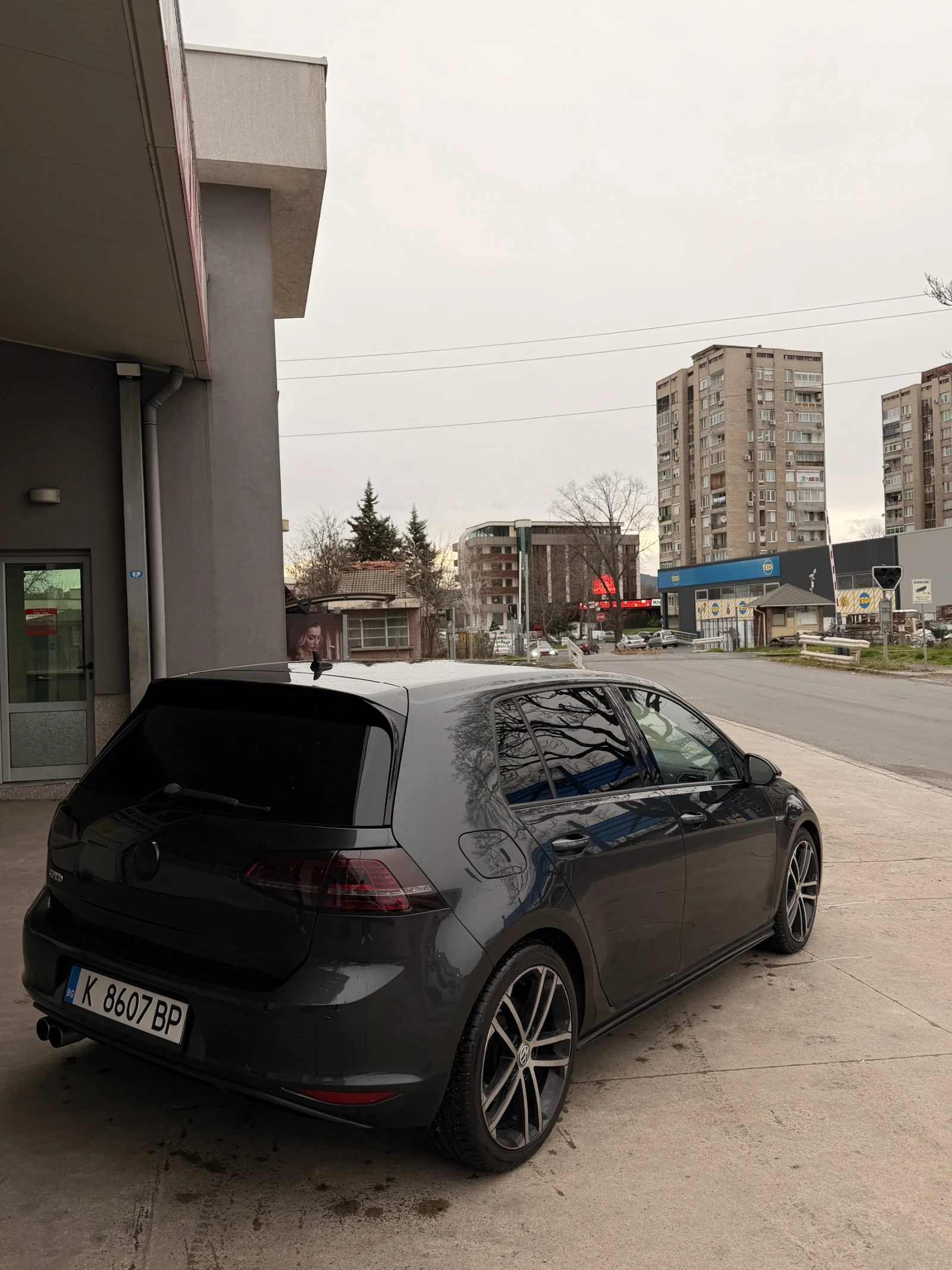 VW Golf, снимка 7 - Автомобили и джипове - 54477079