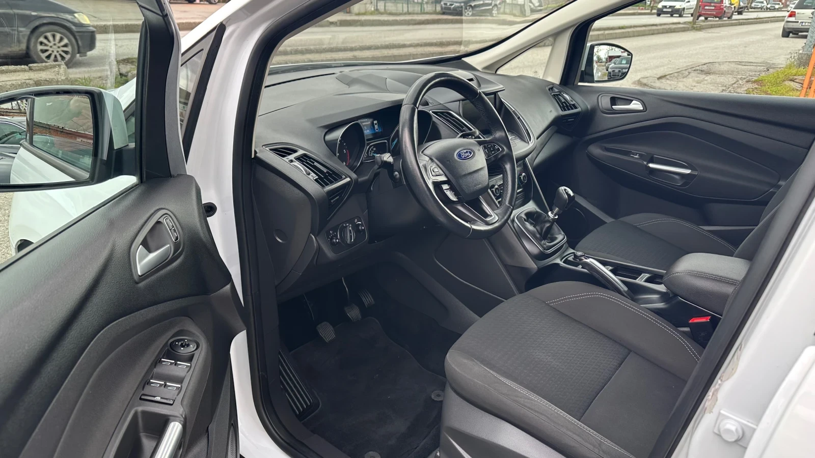 Ford C-max 1.5 TDCI, снимка 8 - Автомобили и джипове - 54283827