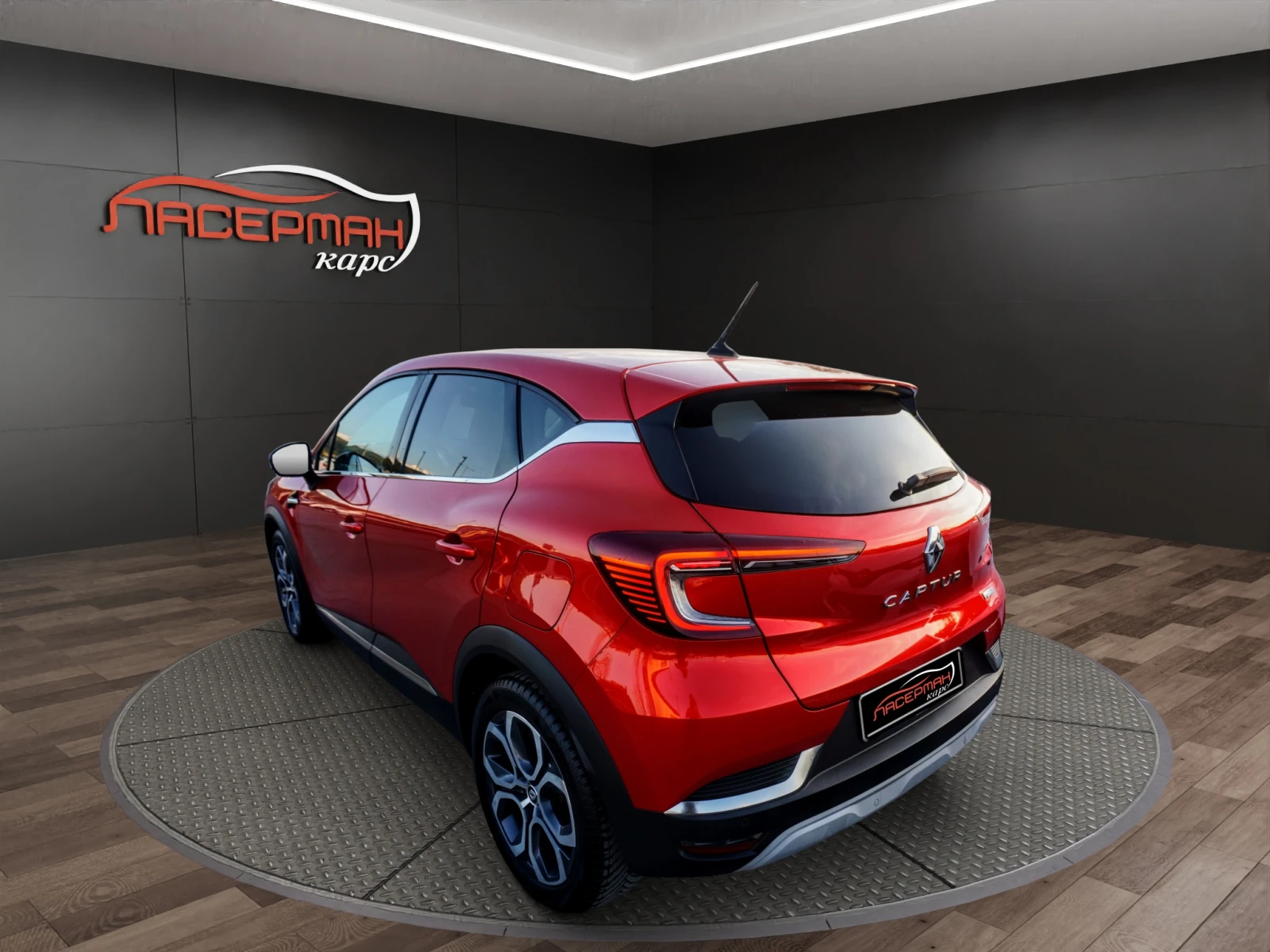 Renault Captur 1.6E-TECH HYBRID INTENS, снимка 4 - Автомобили и джипове - 54393058