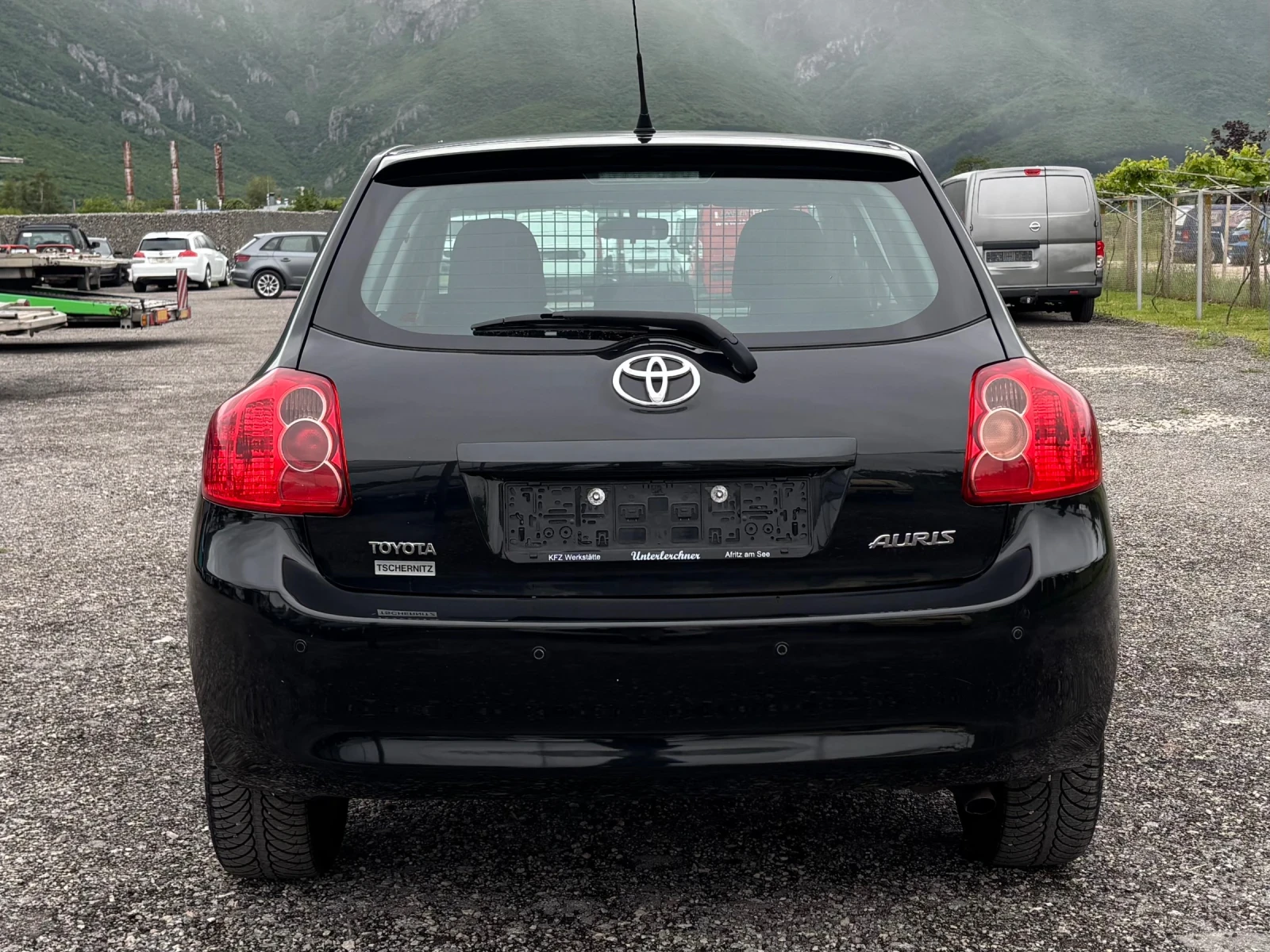 Toyota Auris 106000км, снимка 6 - Автомобили и джипове - 54585321