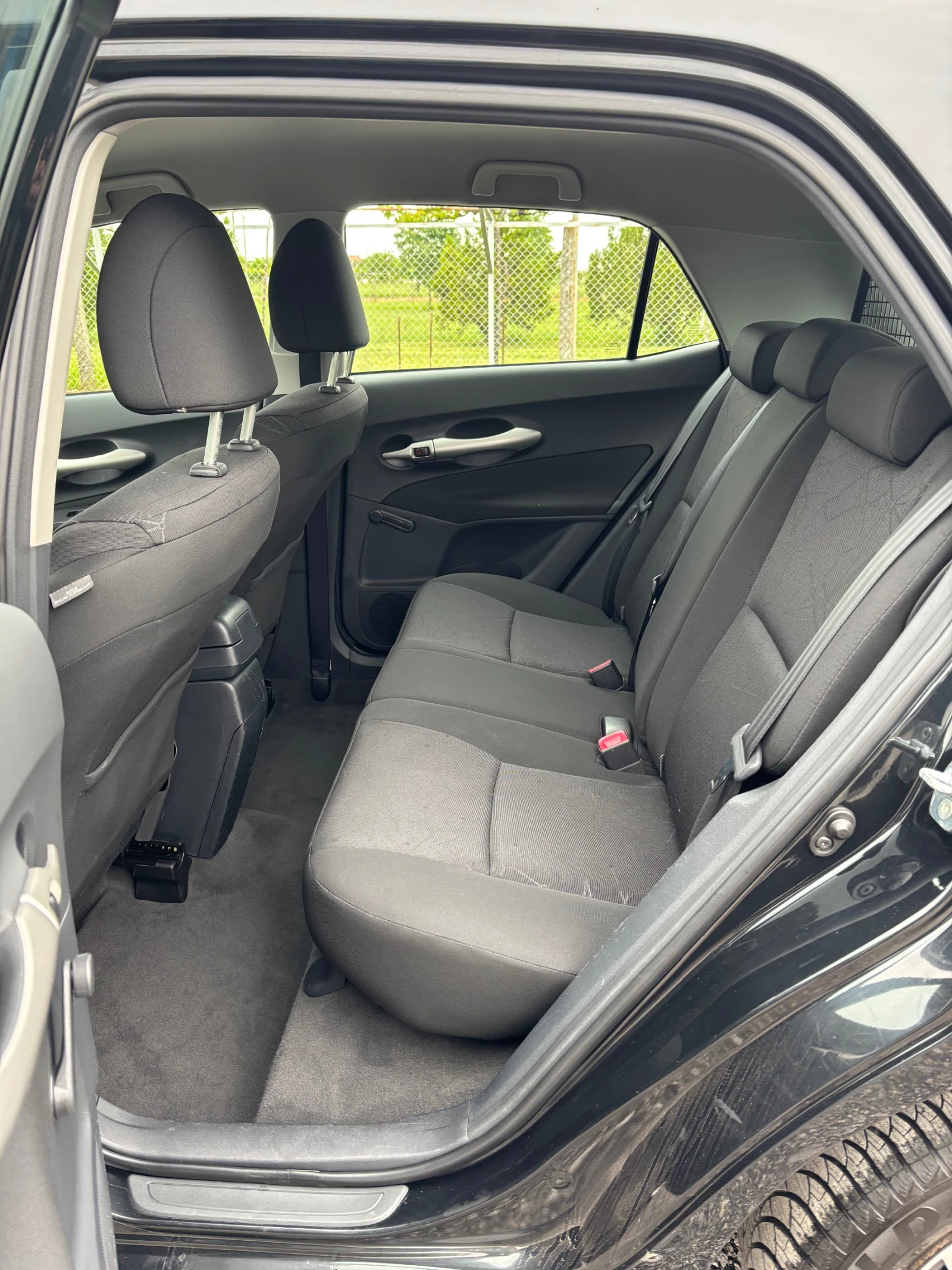 Toyota Auris 106000км, снимка 10 - Автомобили и джипове - 54585321