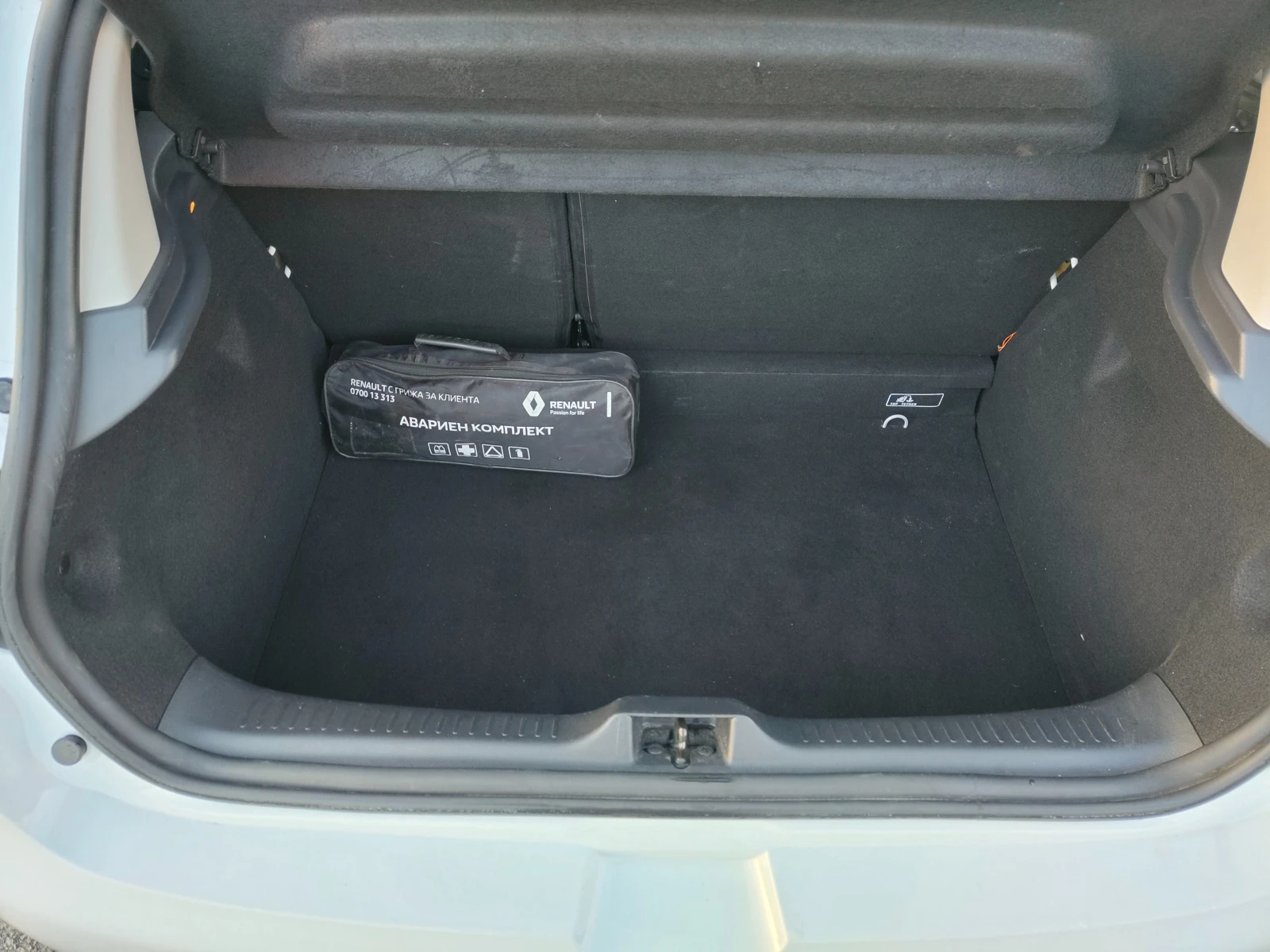 Renault Clio N1, снимка 16 - Автомобили и джипове - 54598526