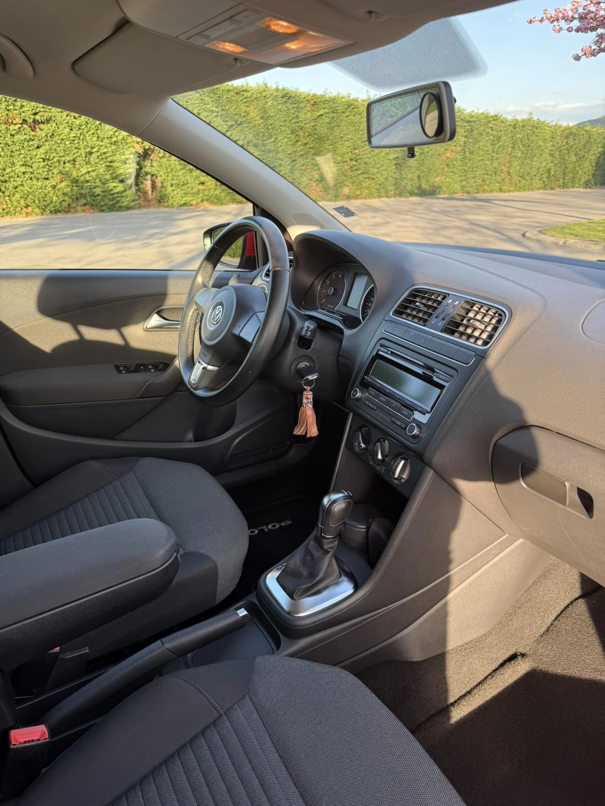 VW Polo, снимка 9 - Автомобили и джипове - 54902159