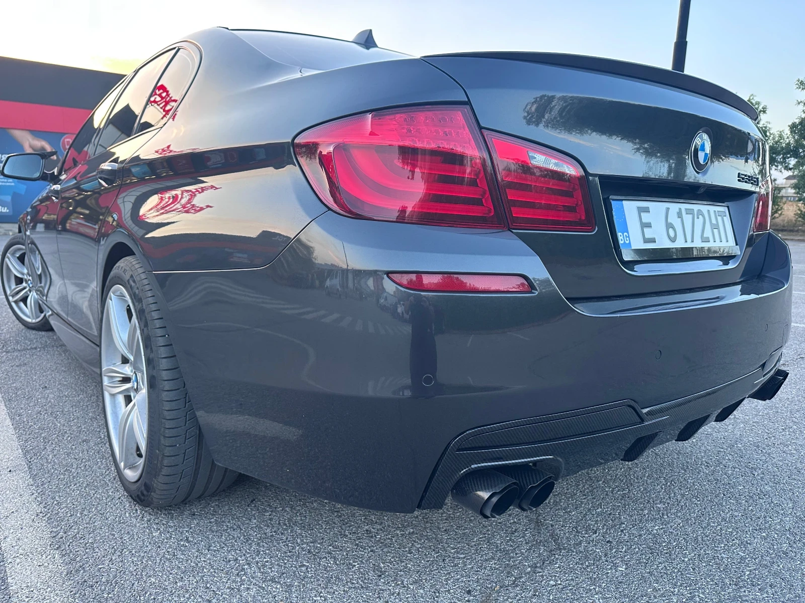 BMW 535 XDRIVE* FULL M PACK* ПОДГРЕВИ* КАМЕРА* ШИБЕДАХ, снимка 7 - Автомобили и джипове - 55830430