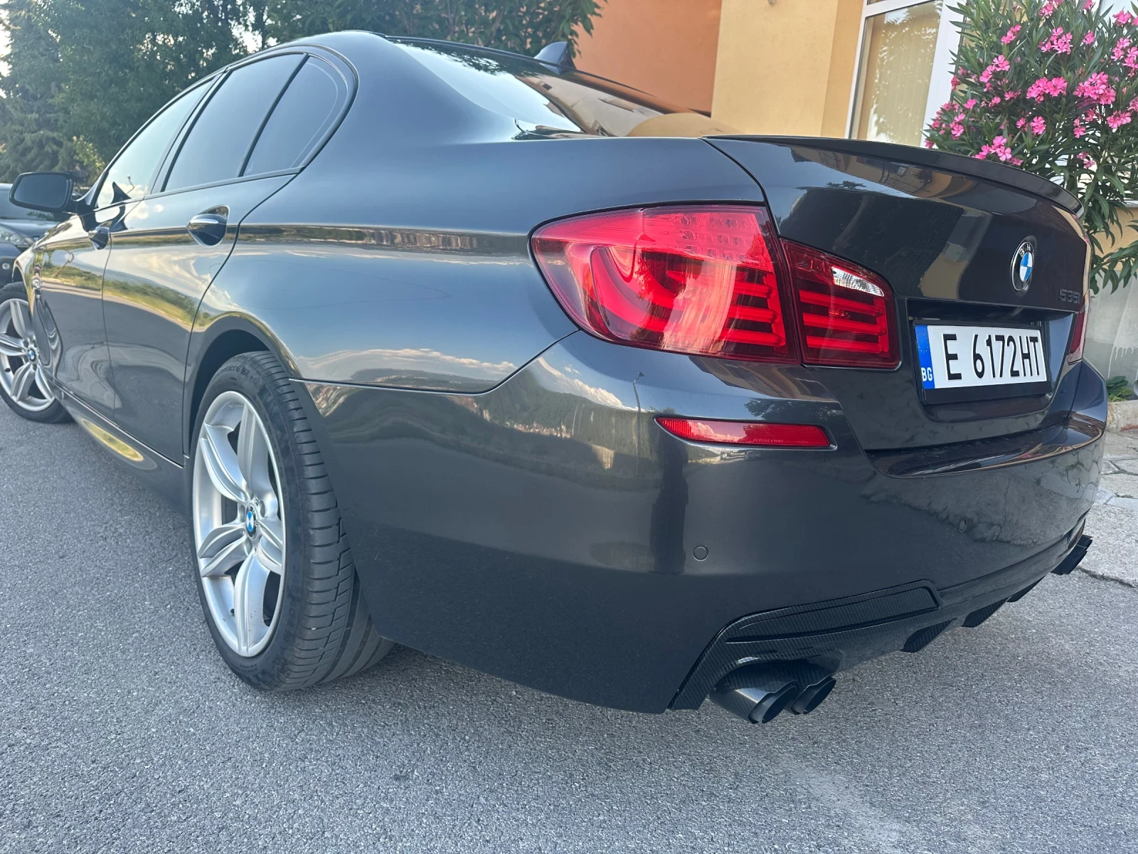 BMW 535 XDRIVE* FULL M PACK* ПОДГРЕВИ* КАМЕРА* ШИБЕДАХ, снимка 8 - Автомобили и джипове - 55486559