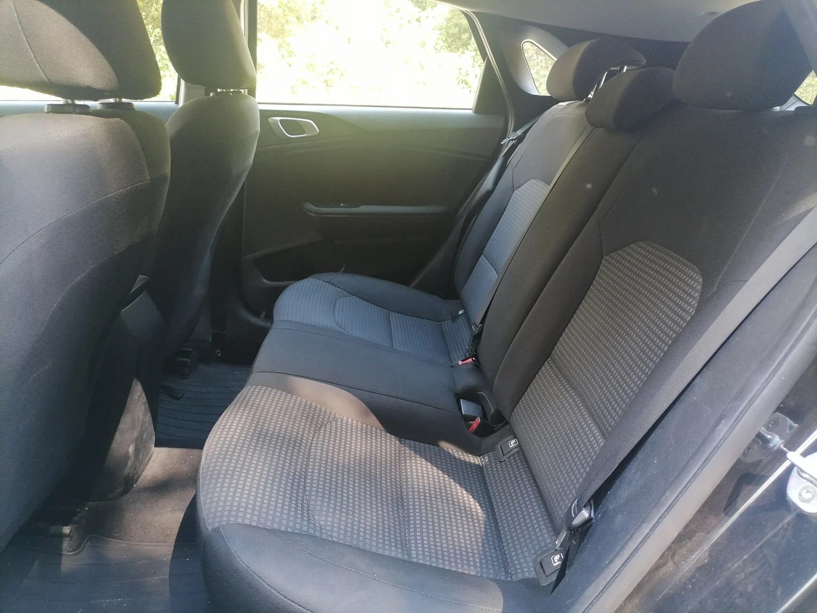 Kia Ceed 1.4, 100кс, бензин/газ, снимка 9 - Автомобили и джипове - 55835666