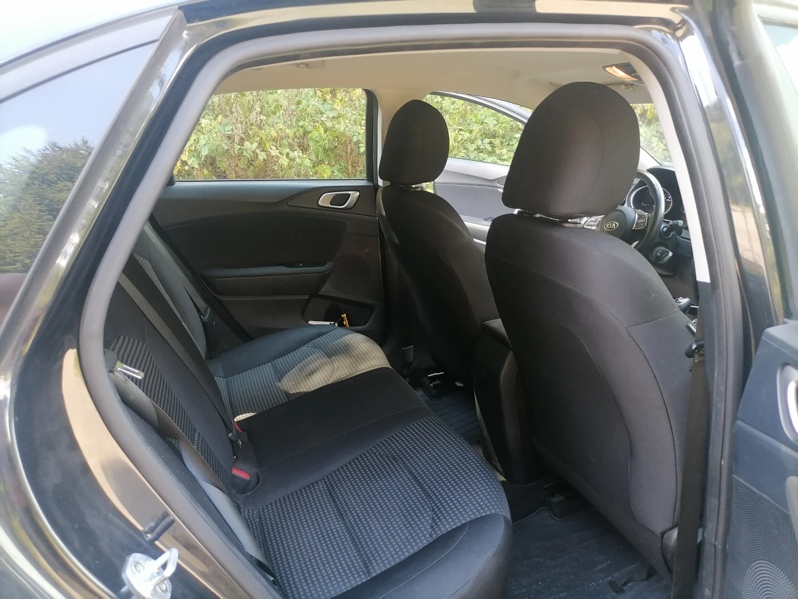 Kia Ceed 1.4, 100кс, бензин/газ, снимка 10 - Автомобили и джипове - 55835666