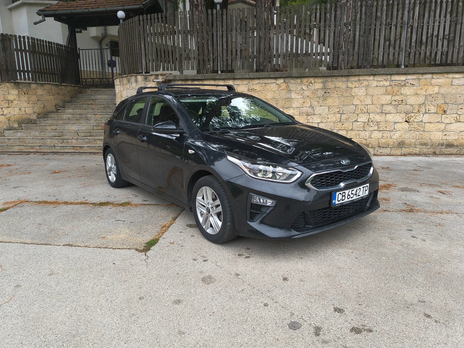 Kia Ceed 1.4, 100кс, бензин/газ, снимка 3 - Автомобили и джипове - 55945122