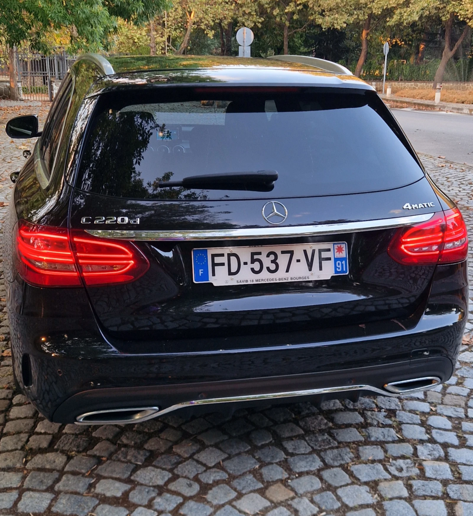 Mercedes-Benz C 220 220d 4MATIC , снимка 2 - Автомобили и джипове - 56075766