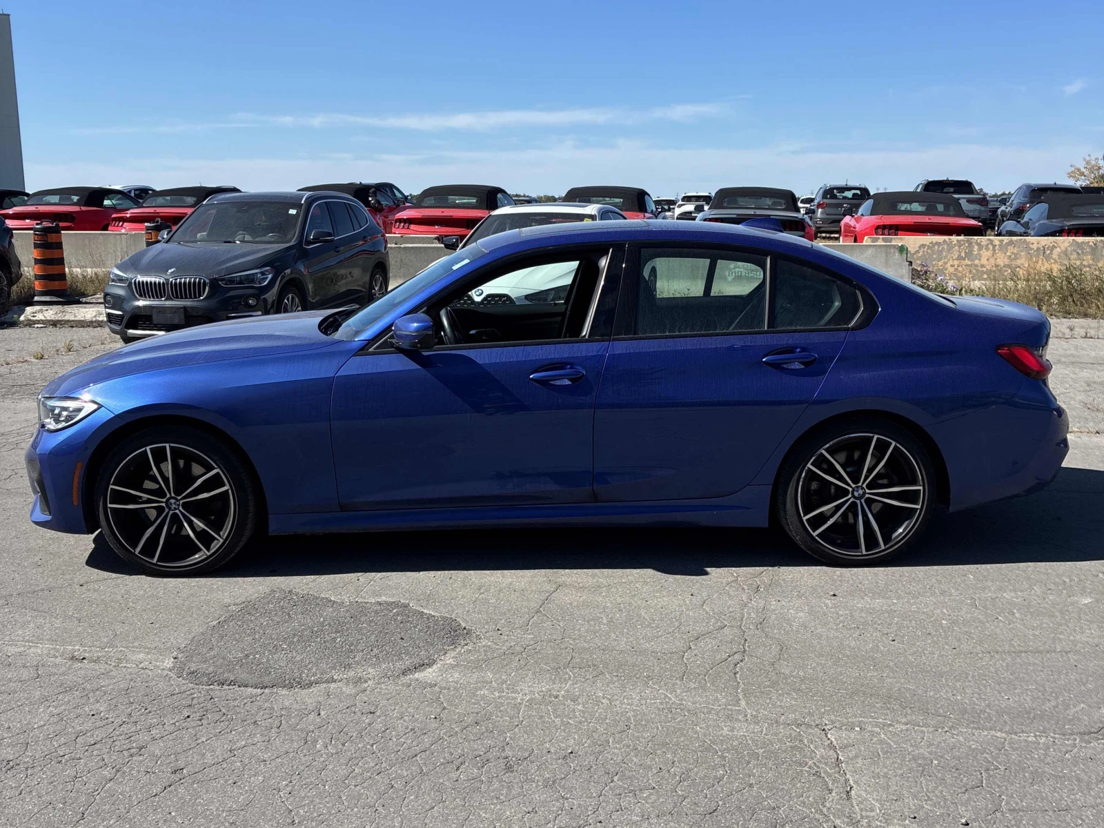 BMW 330 xDrive / АВТОКРЕДИТ, снимка 3 - Автомобили и джипове - 56228371