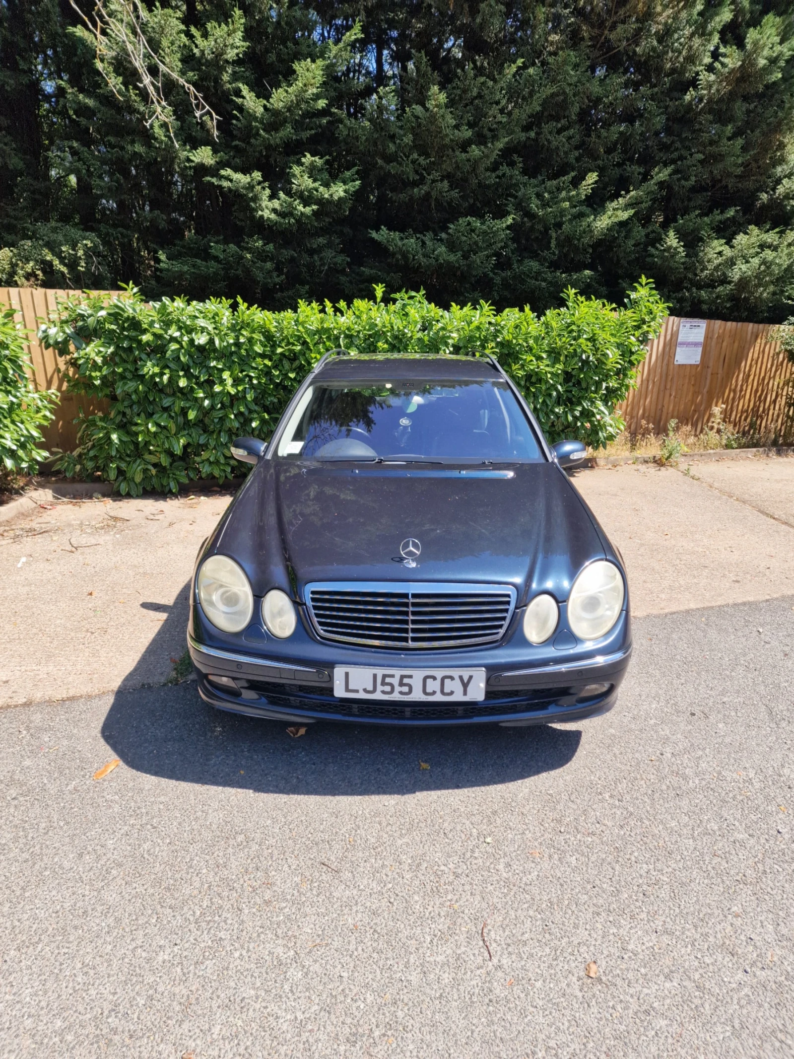 Mercedes-Benz E 320
