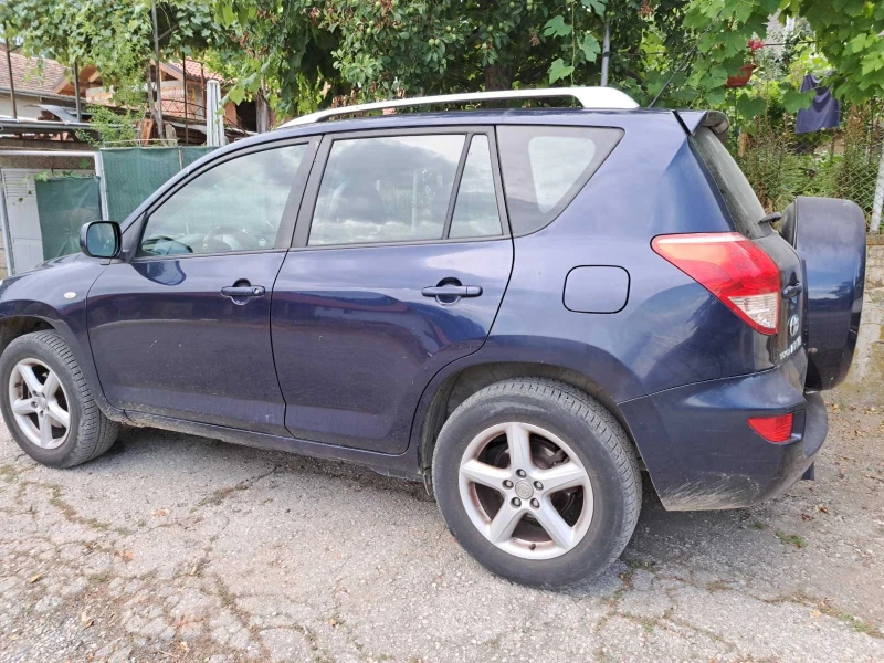 Toyota Rav4 2.2, снимка 8 - Автомобили и джипове - 47843213