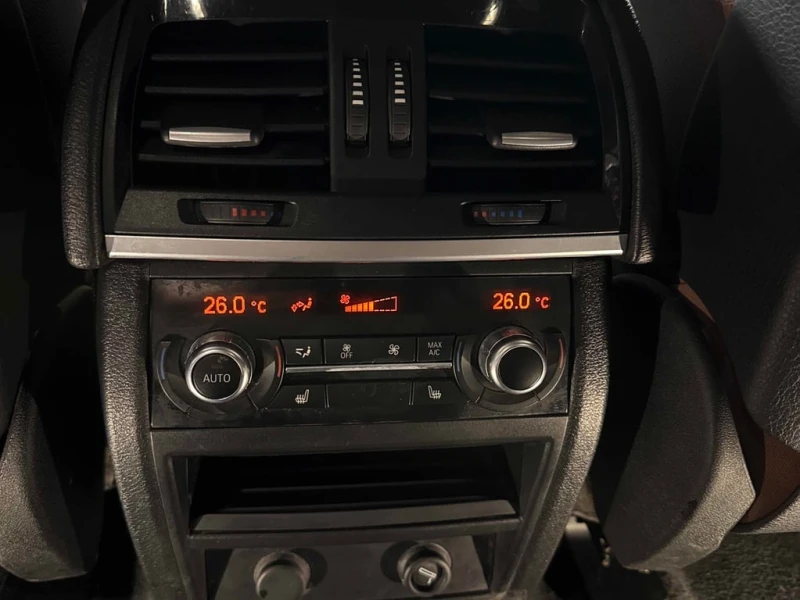 BMW X5 * xDrive35i * CARFAX * БЕЗ ПЪРВОНАЧАЛНА ВНОСКА, снимка 12 - Автомобили и джипове - 53165450