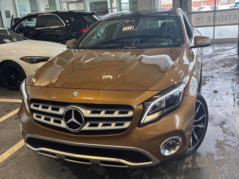 Mercedes-Benz GLA 250 * 4MATIC AWD * CARFAX * Панорамен шибидах, снимка 6 - Автомобили и джипове - 53264223