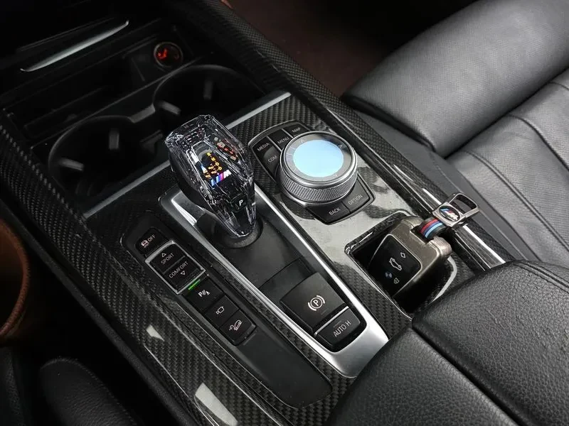 BMW X5 xDrive Mpack 50D, снимка 9 - Автомобили и джипове - 56254120