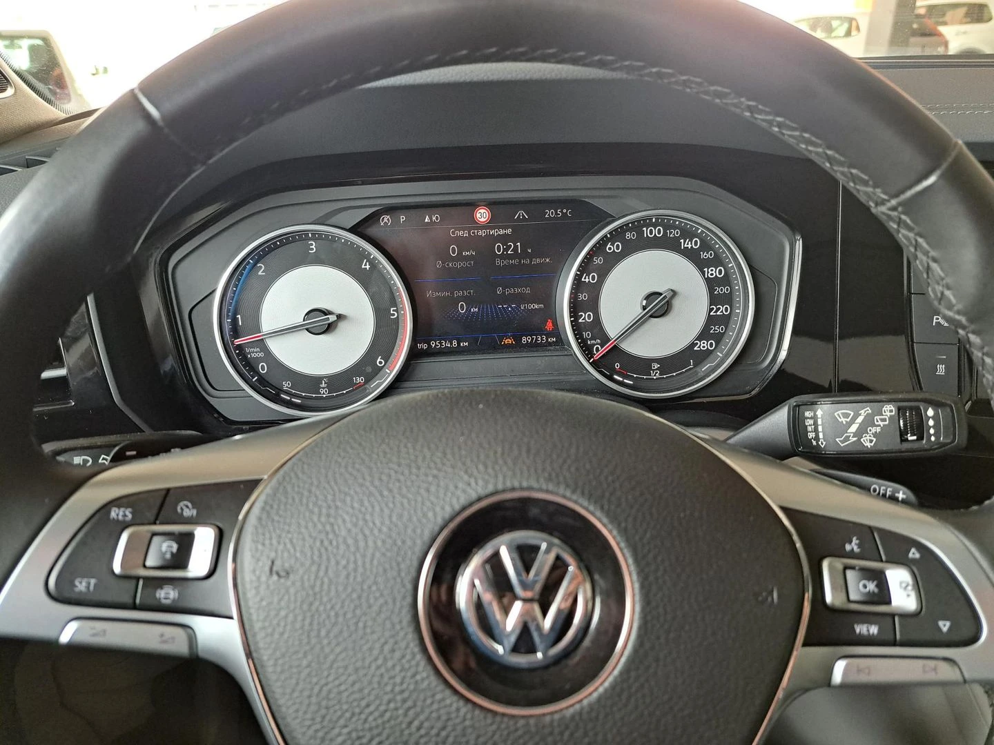 VW Touareg V6 TDI BMT 4MOTION - изображение 9