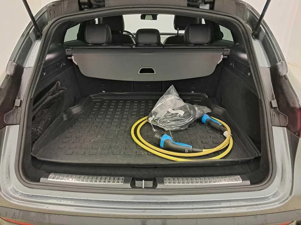Mercedes-Benz EQC Mercedes-Benz EQC 400 AMG Line  - изображение 4