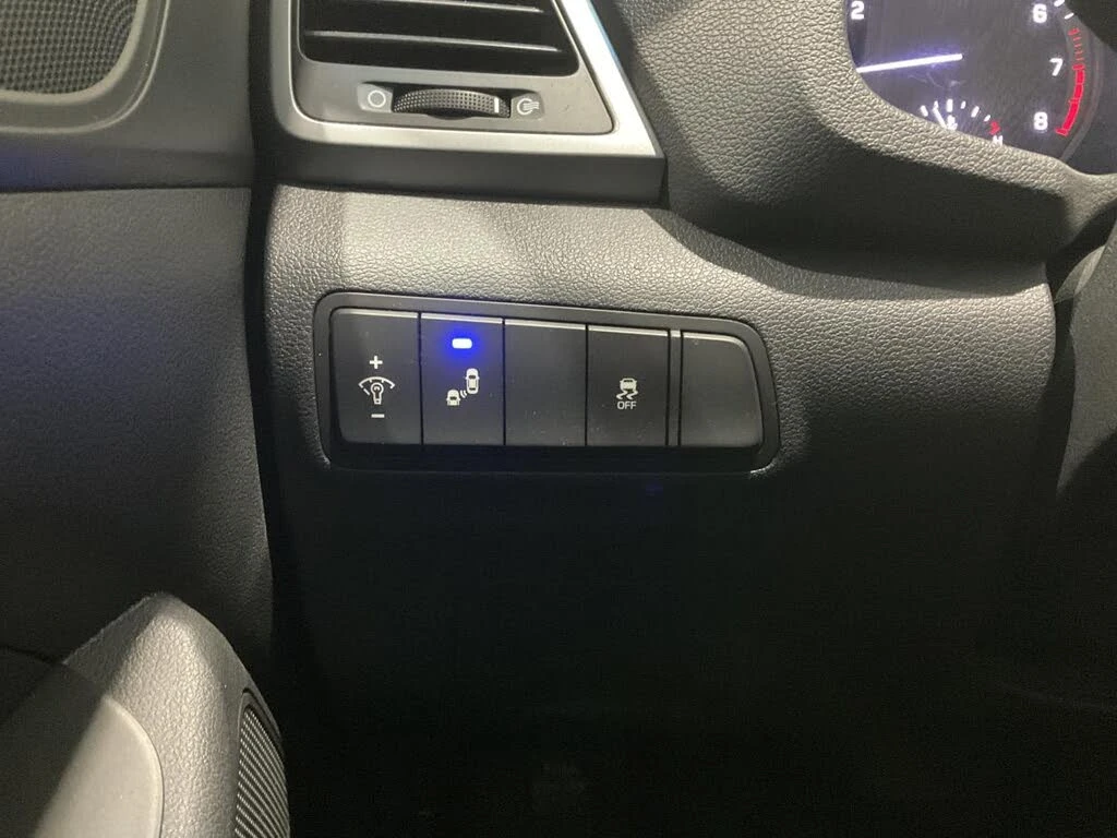 Hyundai Tucson SE* AWD* ПОДГРЕВИ* КАМЕРА* , снимка 13 - Автомобили и джипове - 54136642