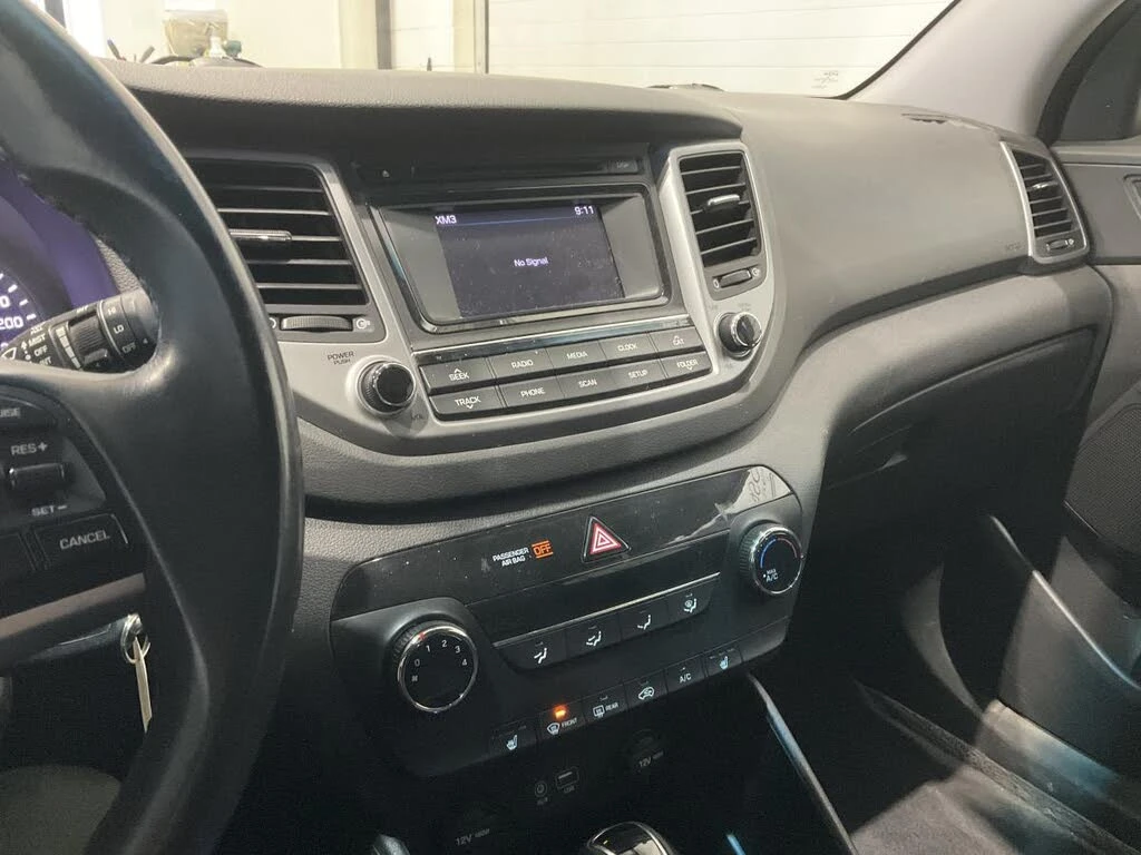 Hyundai Tucson SE* AWD* ПОДГРЕВИ* КАМЕРА* , снимка 9 - Автомобили и джипове - 54136642