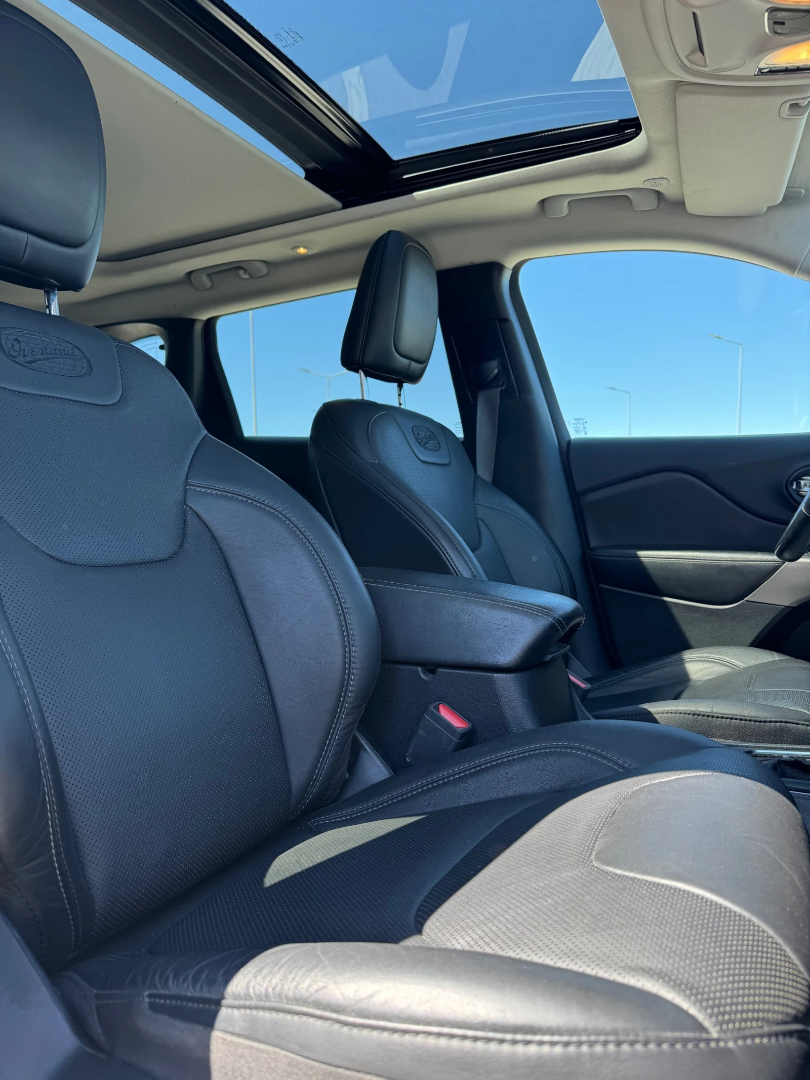 Jeep Cherokee 4х4 2.2 M-Jet, снимка 14 - Автомобили и джипове - 54143994