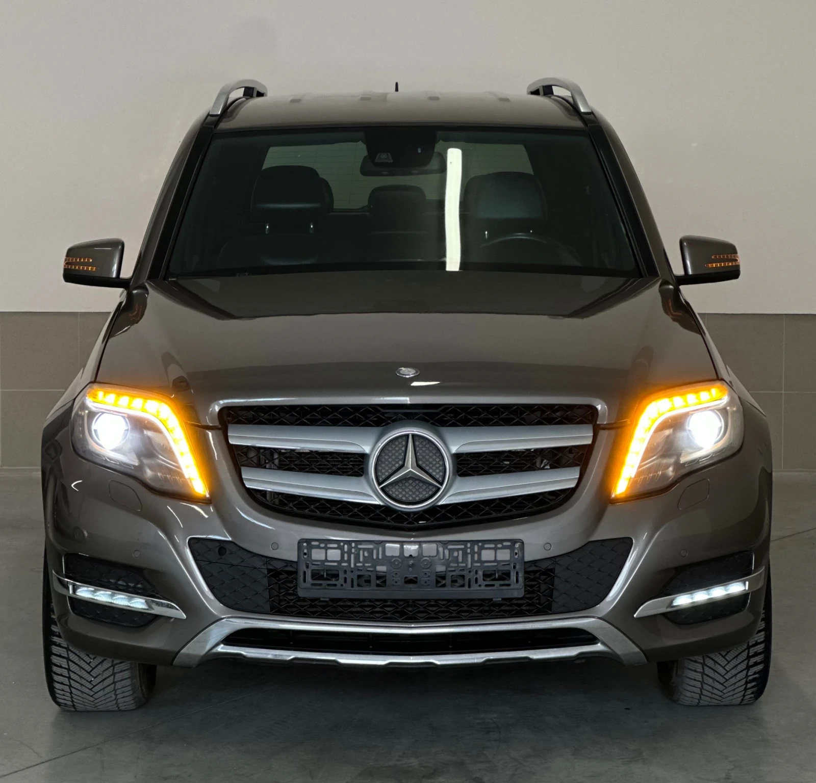 Mercedes-Benz GLK НАЛИЧЕН!/FACELIFT* /FULL/Harman-Kardon/ЦЕНА 2 ДНИ