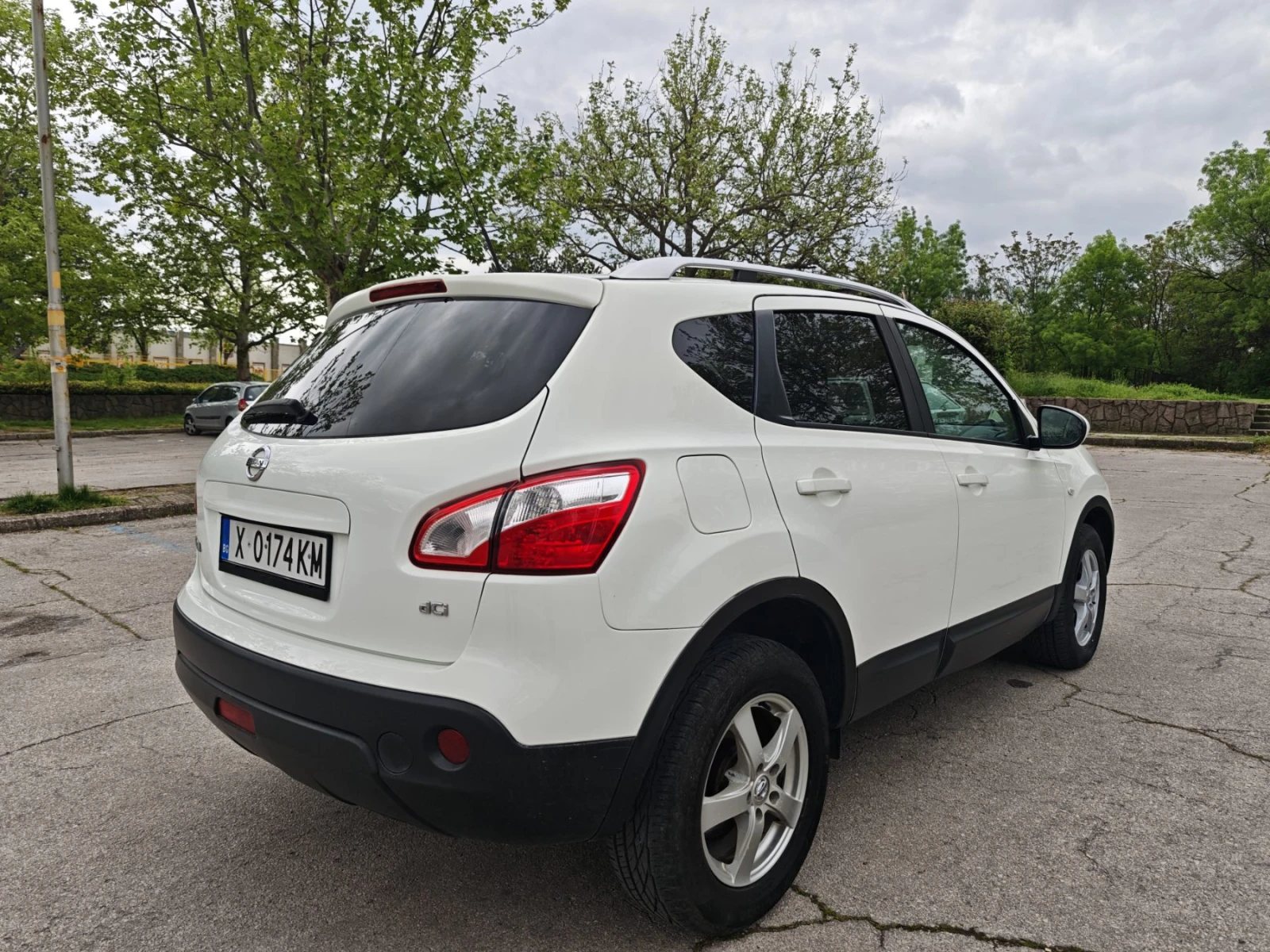 Nissan Qashqai Facelift/АВТОМАТИК/Панорама/Нави/Камера, снимка 5 - Автомобили и джипове - 54503184