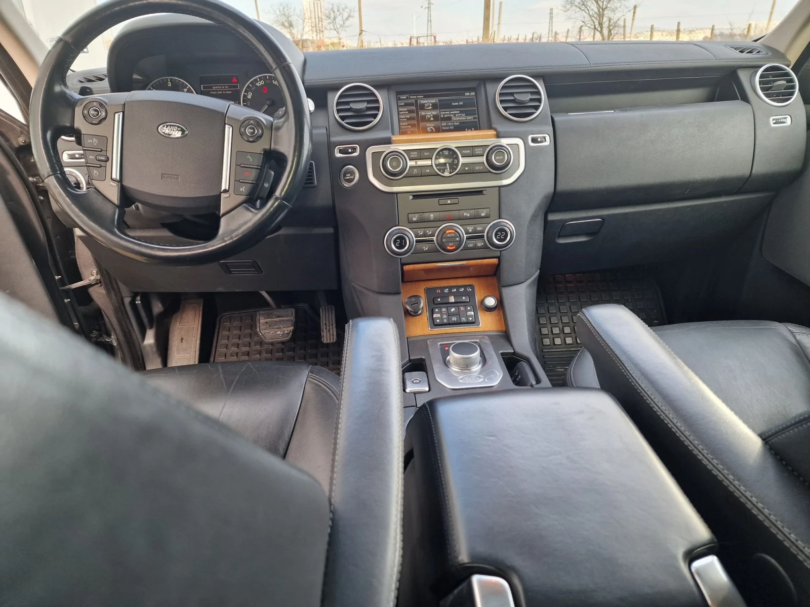 Land Rover Discovery, снимка 13 - Автомобили и джипове - 55327750