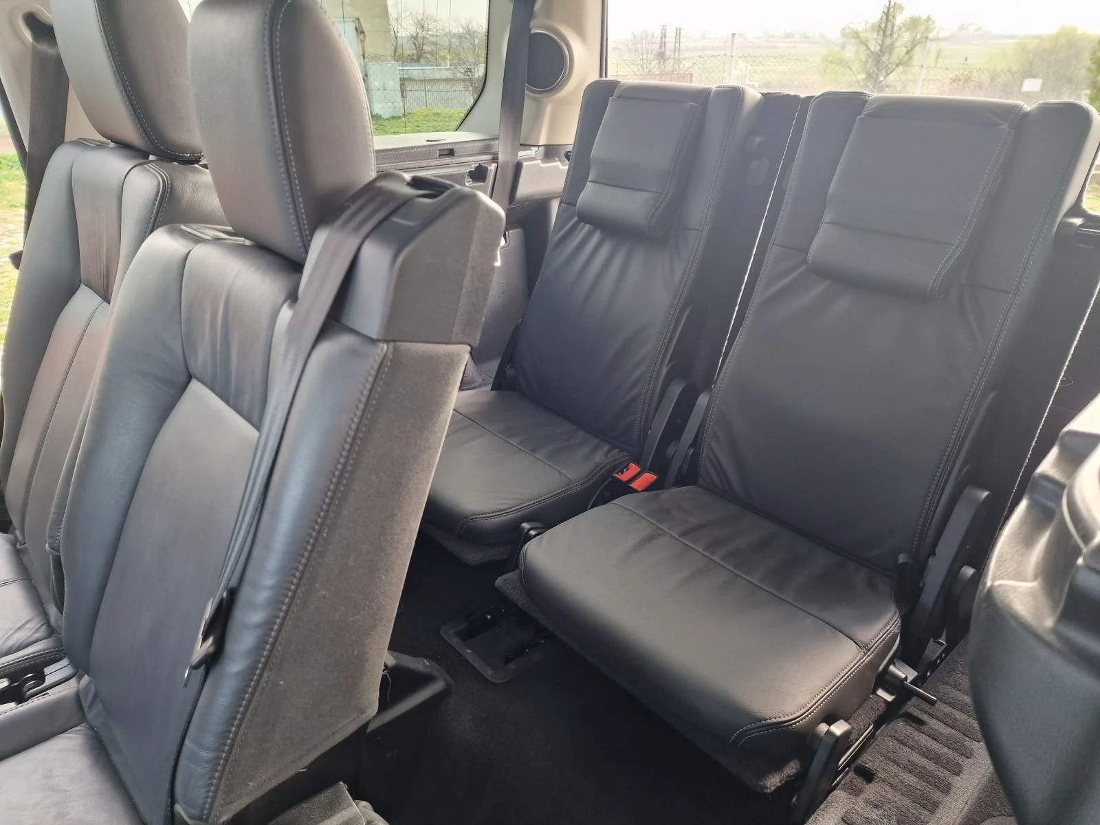 Land Rover Discovery, снимка 8 - Автомобили и джипове - 55327750