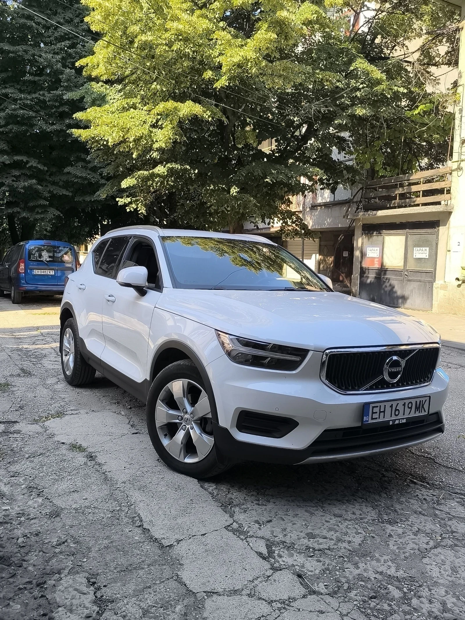 Volvo XC40 Suv, снимка 2 - Автомобили и джипове - 55433587