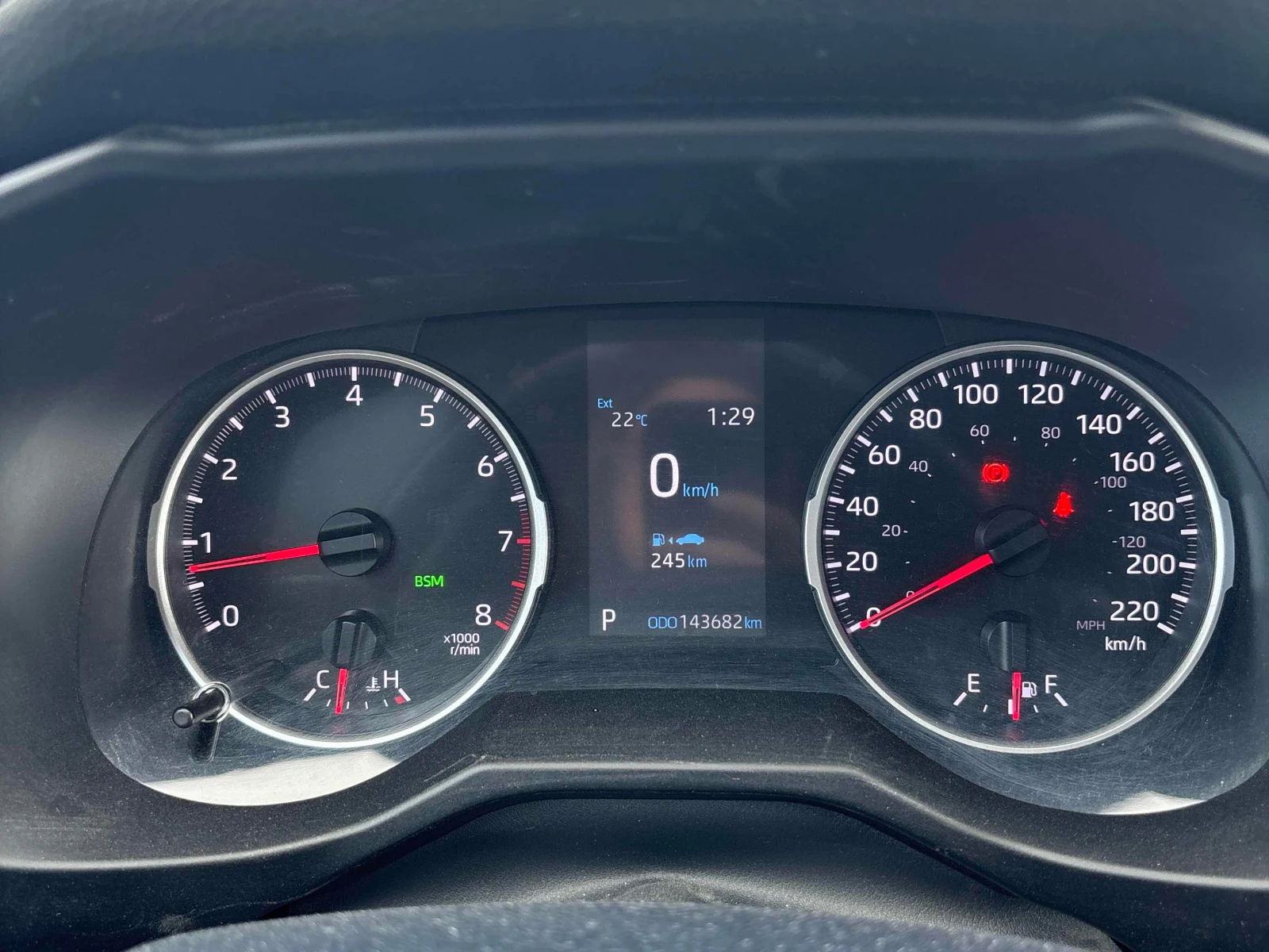 Toyota Rav4 * LE * АВТОКРЕДИТ БЕЗ ПЪРВОНАЧАЛНА ВНОСКА* , снимка 8 - Автомобили и джипове - 55999189