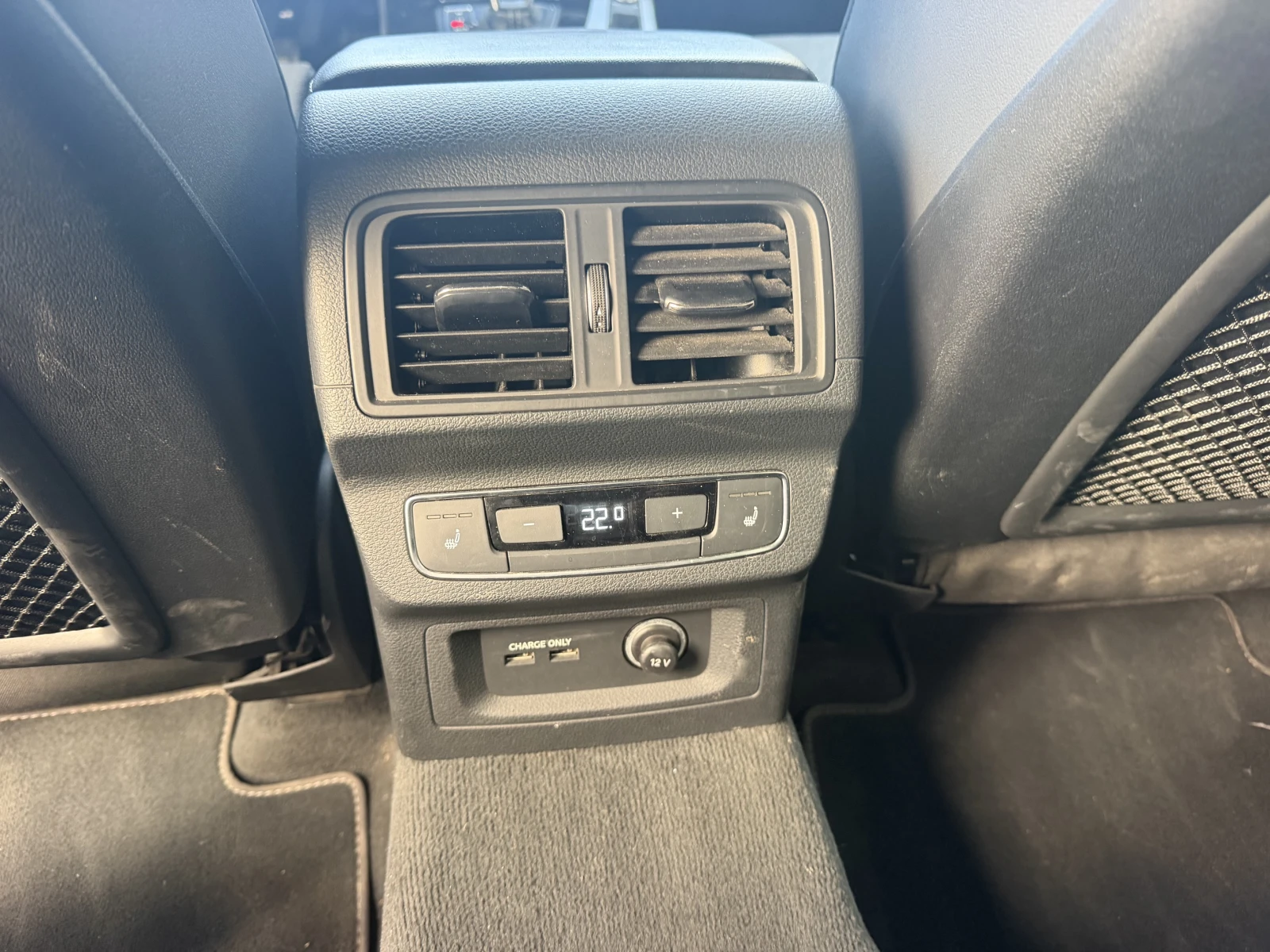 Audi Q5 S-line 40 TDI QUATTRO SPORTBACK, снимка 14 - Автомобили и джипове - 56106180