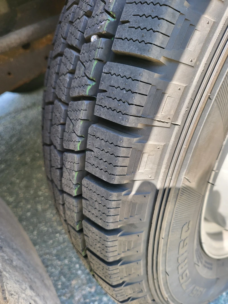 Iveco Daily 3.0  hpt, снимка 6 - Бусове и автобуси - 52097980