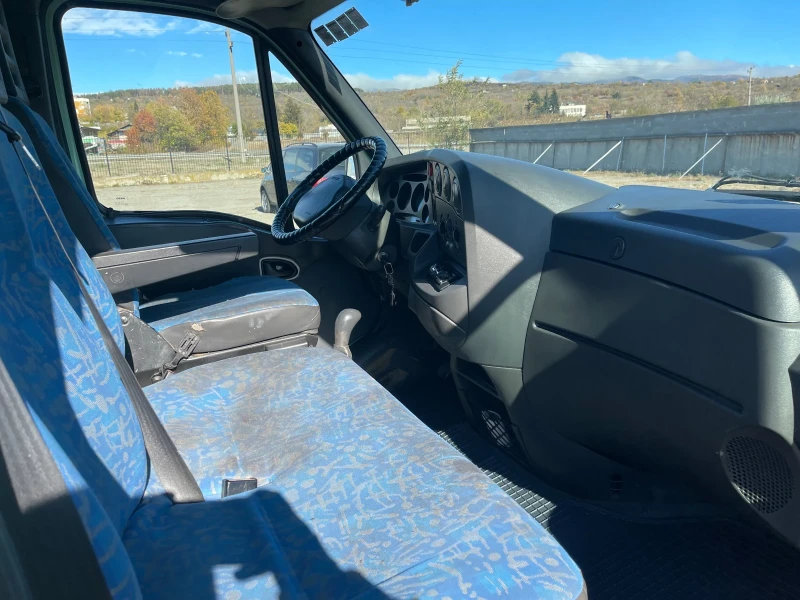 Iveco Daily 35s15, снимка 9 - Бусове и автобуси - 51840858